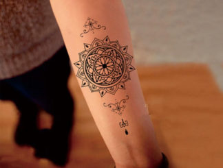 Faux tatouage mandala Maori